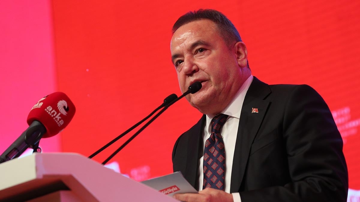 Muhittin Böcek’ten sağlık ve adalet Vurgusu: “Ben Terörist Değilim, Bu Yapılanlar Antalya İttifakı’nadır”
