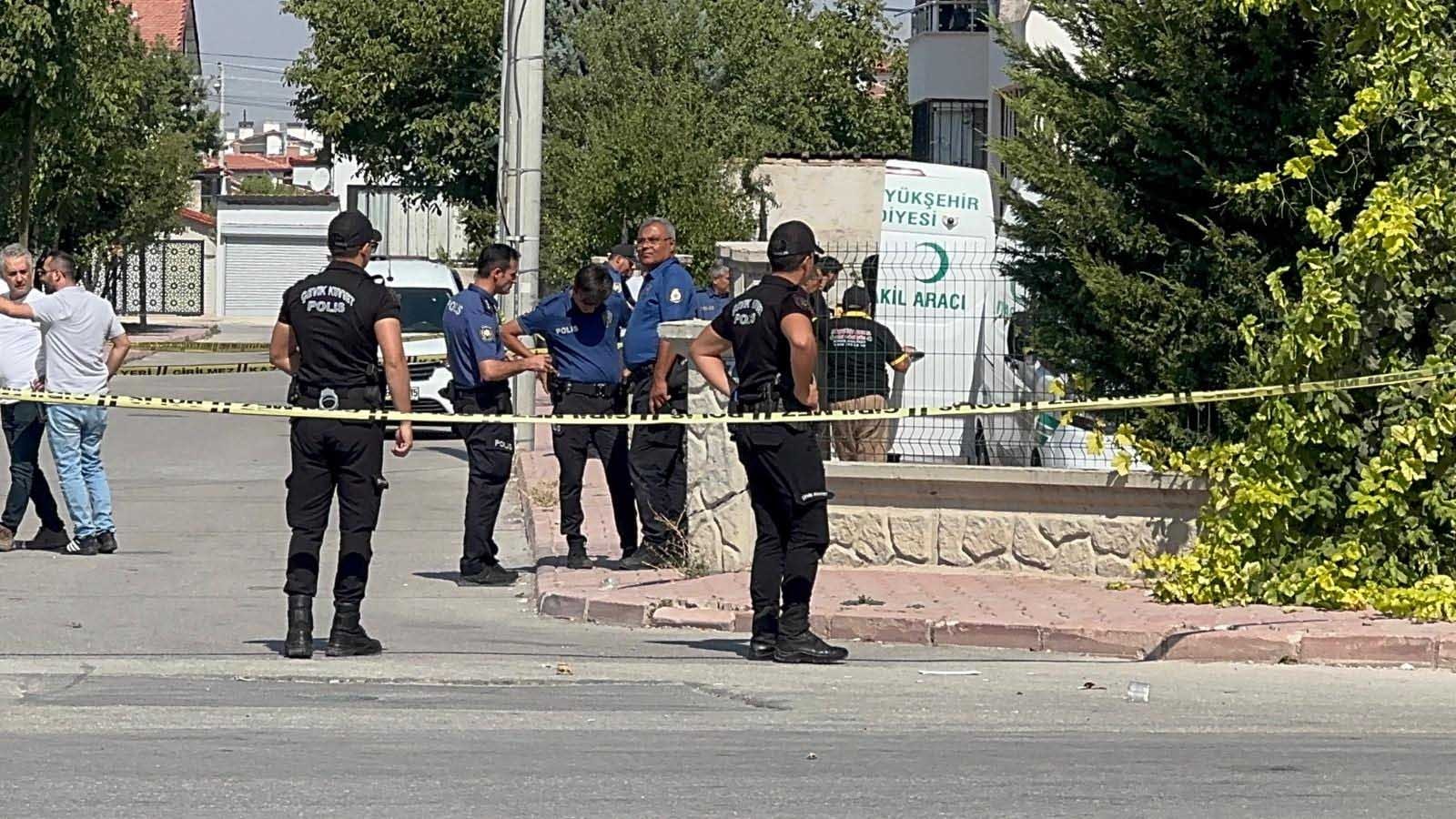 Konya'da kanlı infaz! Baba ve oğluna sokak ortasında kurşun yağmuru! - Resim : 1