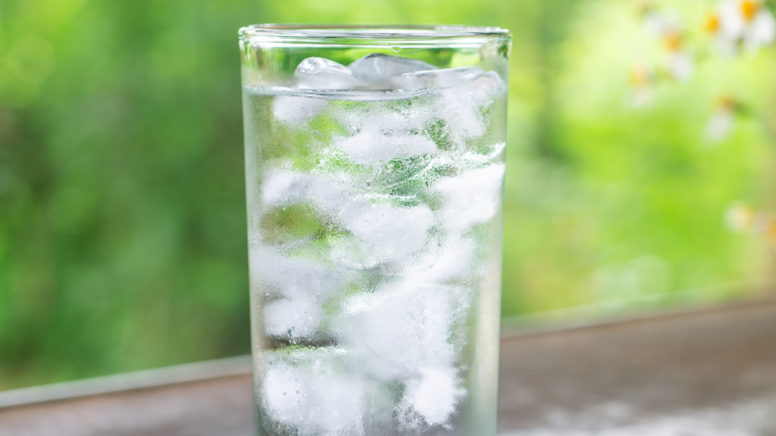 İtalyanların 3 malzemeyle hazırladığı bu su hem ruhu hem zihni çelik gibi yapıyor