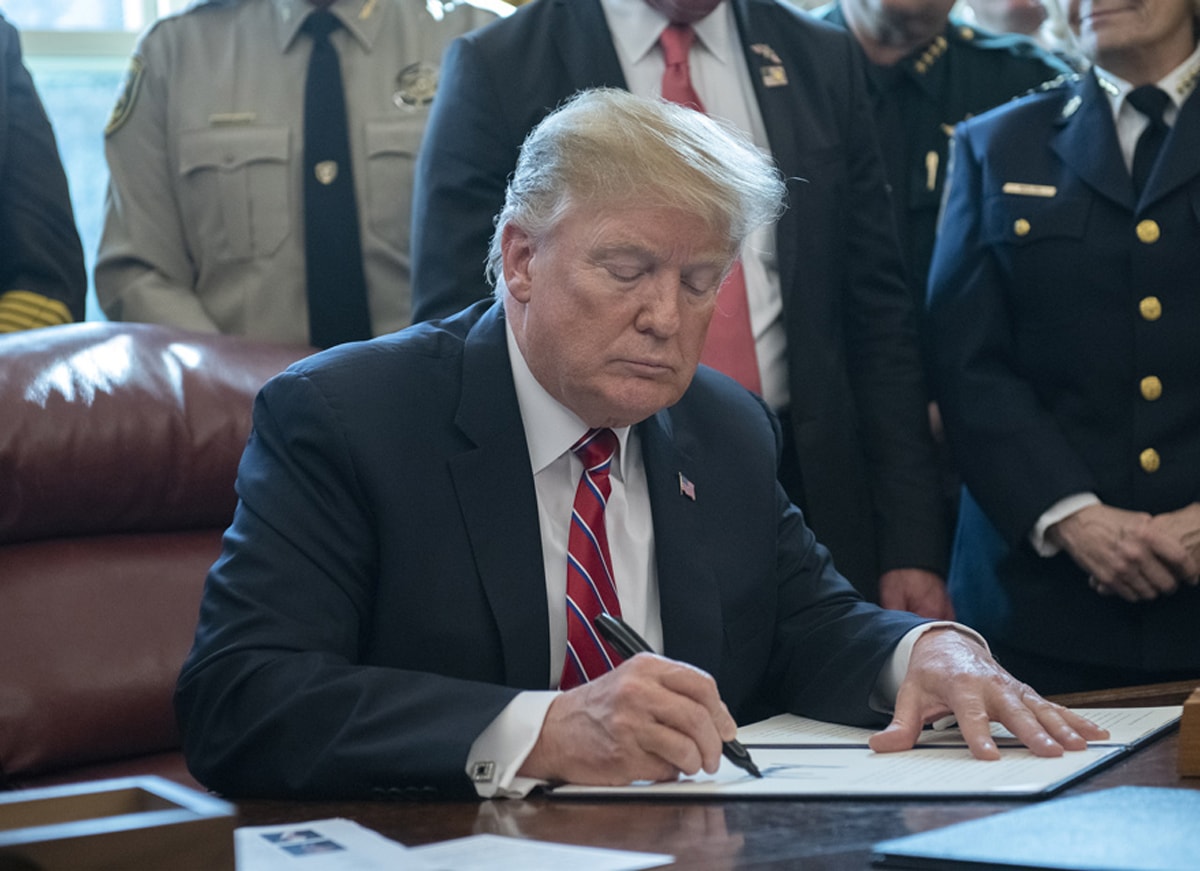 Trump, ABD'nin Japonya ile ticaret anlaşması imzaladığını duyurdu