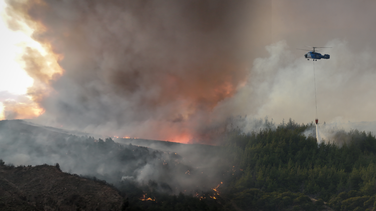 Çanakkale'deki yangına müdahale sürüyor
