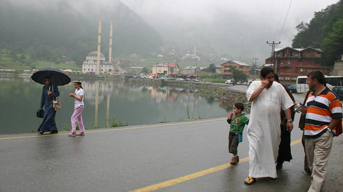 Araplar Trabzon'u terk etmeye başladı