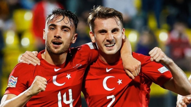 Kerem Aktürkoğlu ile Yunus Akgün 'Aralarında sorun var' iddialarına sahada yanıt verdi