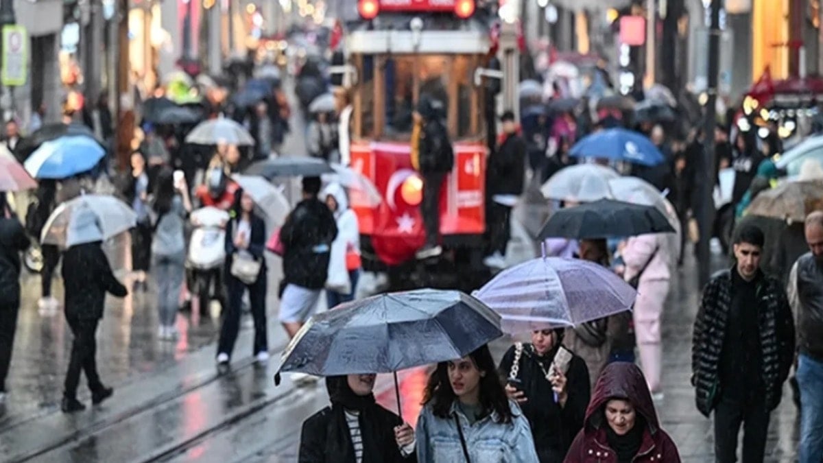 Bakanlık telefonlara SMS gelmeye başladı: AKOM alarma geçti