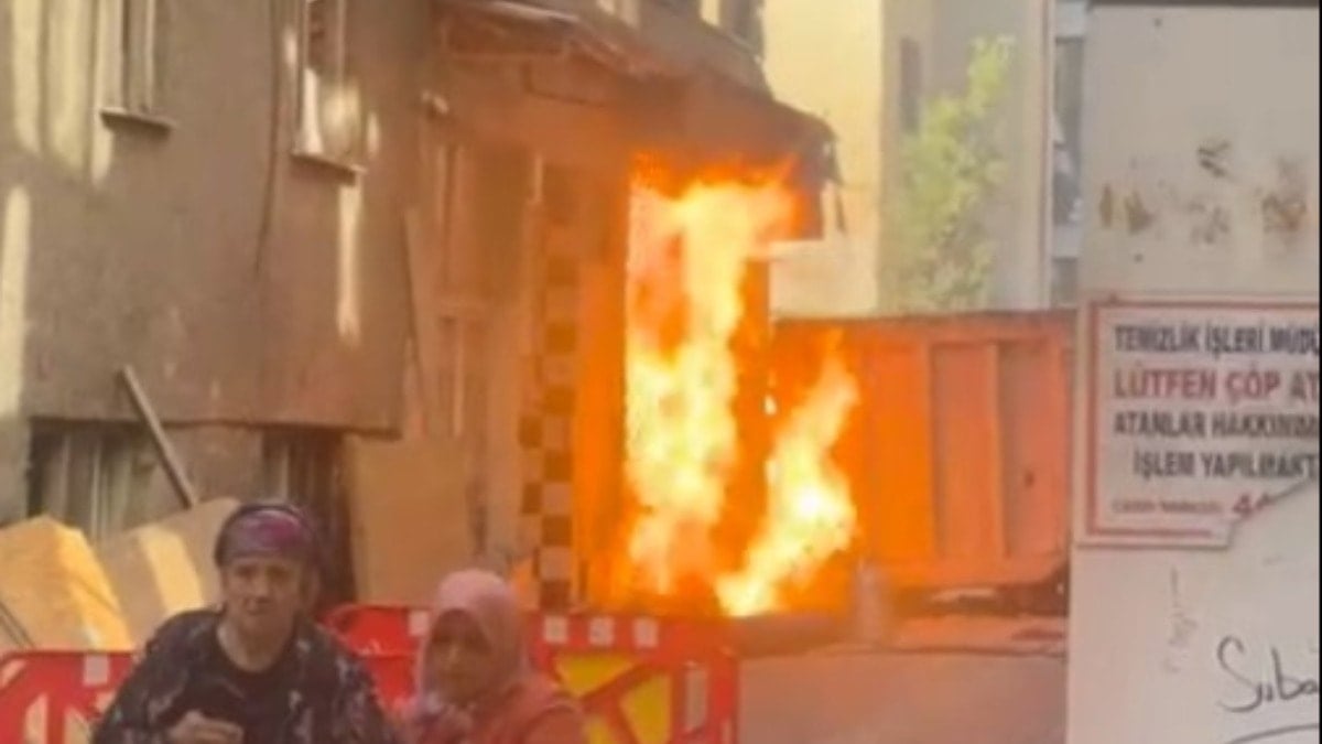 Zeytinburnu’nda yangın: Doğal gaz borusu alev aldı