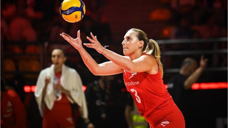 Cansu Özbay gözyaşlarını zor tuttu! 'Hayatımın en zor maçlarından birini oynadım'