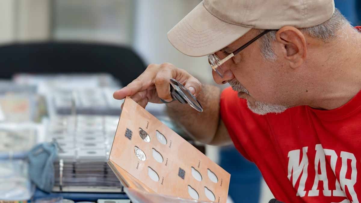 800 bine alıcısı var, koleksiyoncular resmen sıraya girdi... Bu 3 eski mobilya bugün servet değerinde