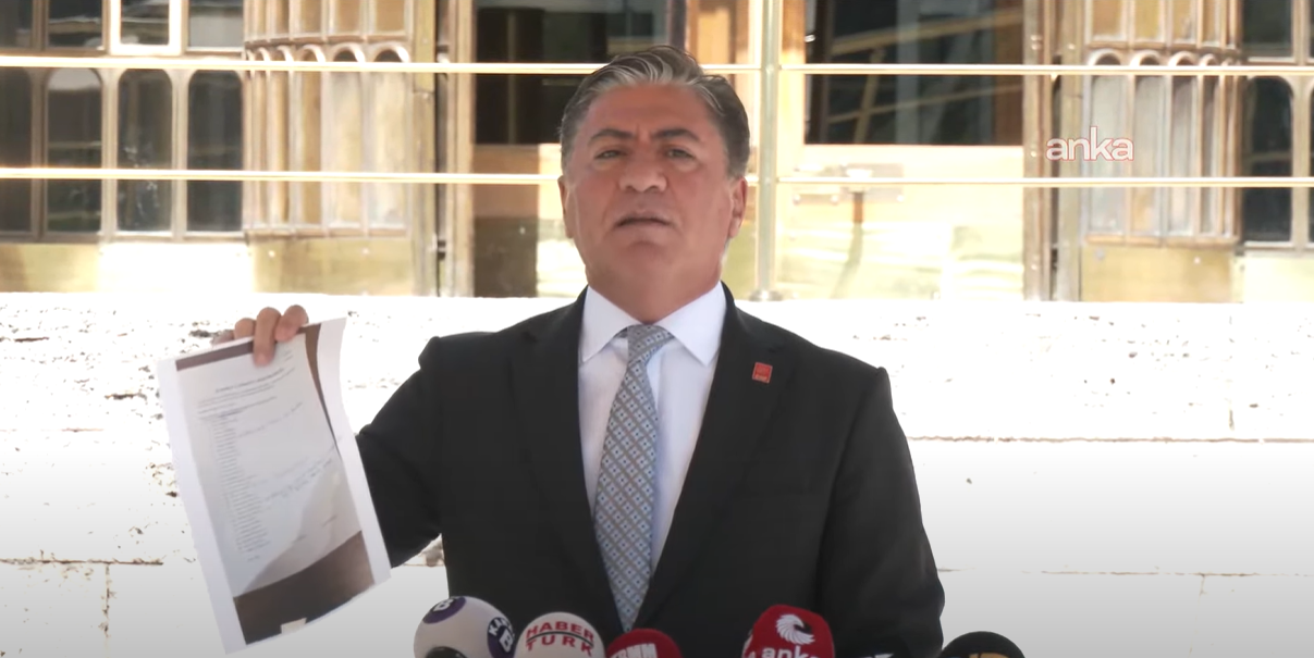 Son Dakika... Kayyum heyetinin binaya girmesine izin verdiği 30 kişi belli oldu! Dikkat çeken 'Gürsel Tekin' ayrıntısı