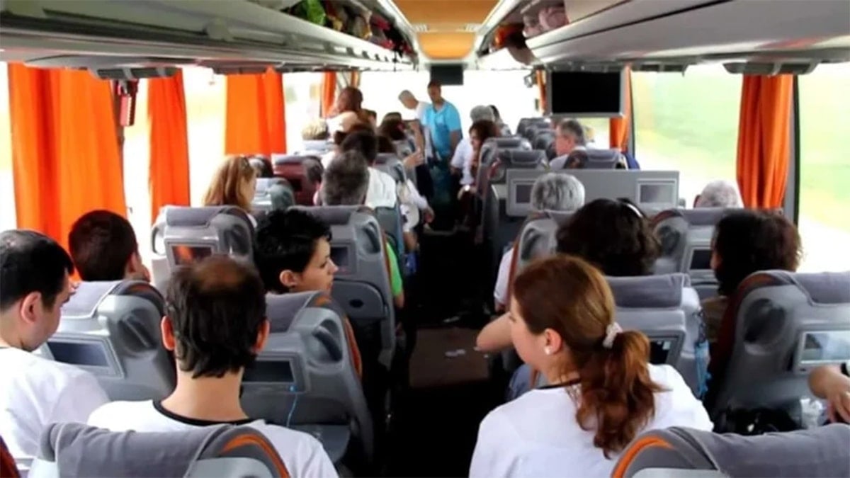 Otobüs ve otobüs firması