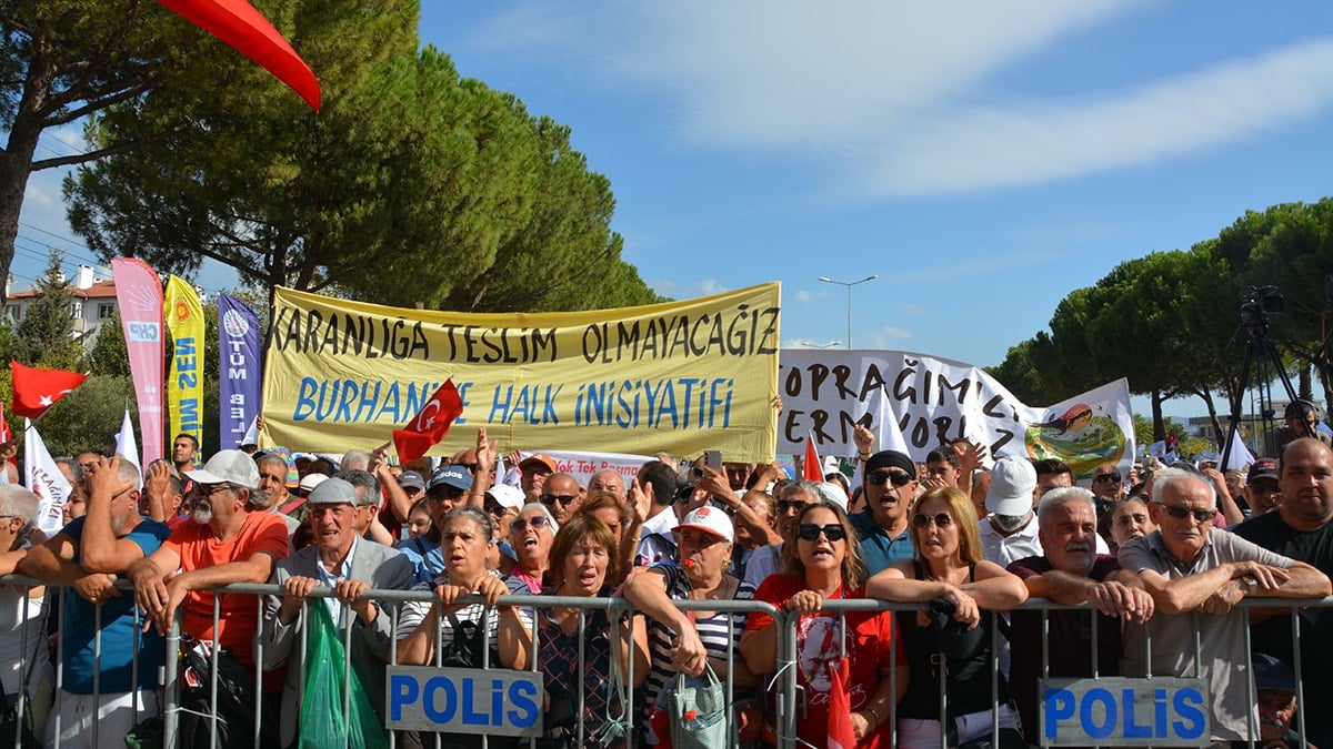 'Toprağımızı vermiyoruz'