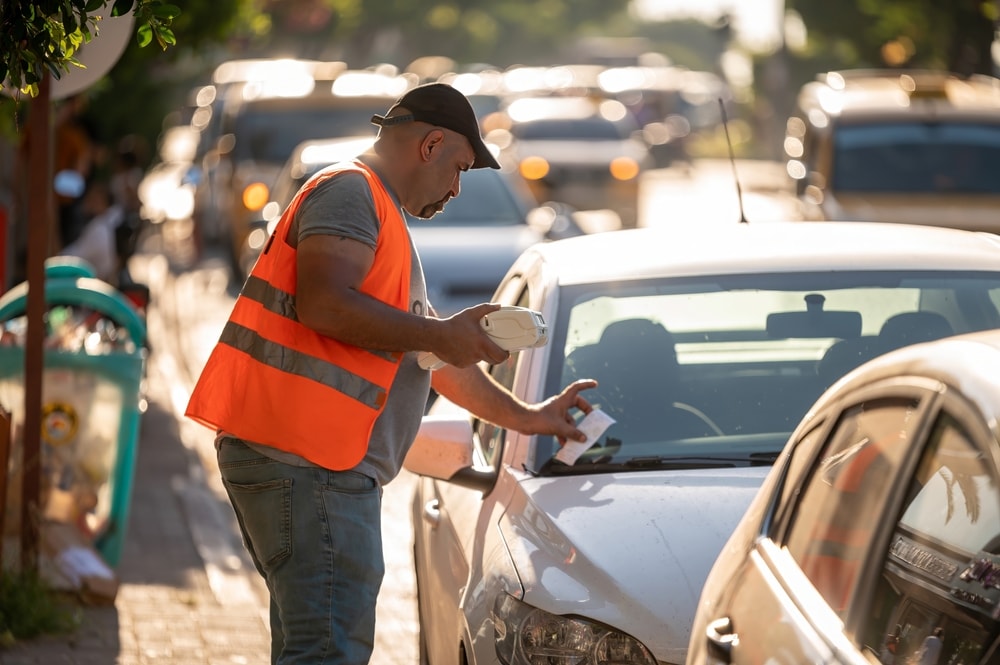 Trafik cezası ödememek için mutlaka aracınıza koyun