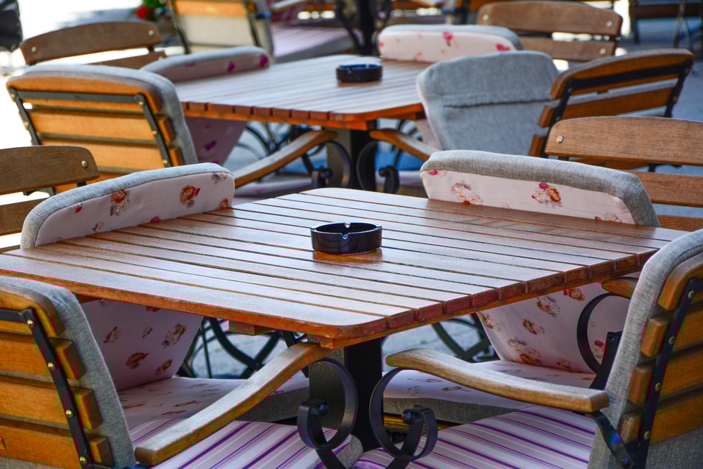 比利时宣布2027年收紧控烟：餐馆咖啡馆露台禁电子烟，水烟吧关停