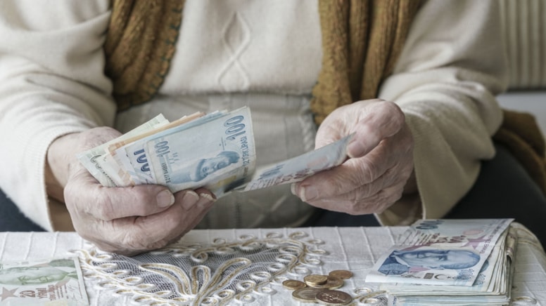 Erken emeklilik için tarih verildi: Milyonları ilgilendiren düzenleme!