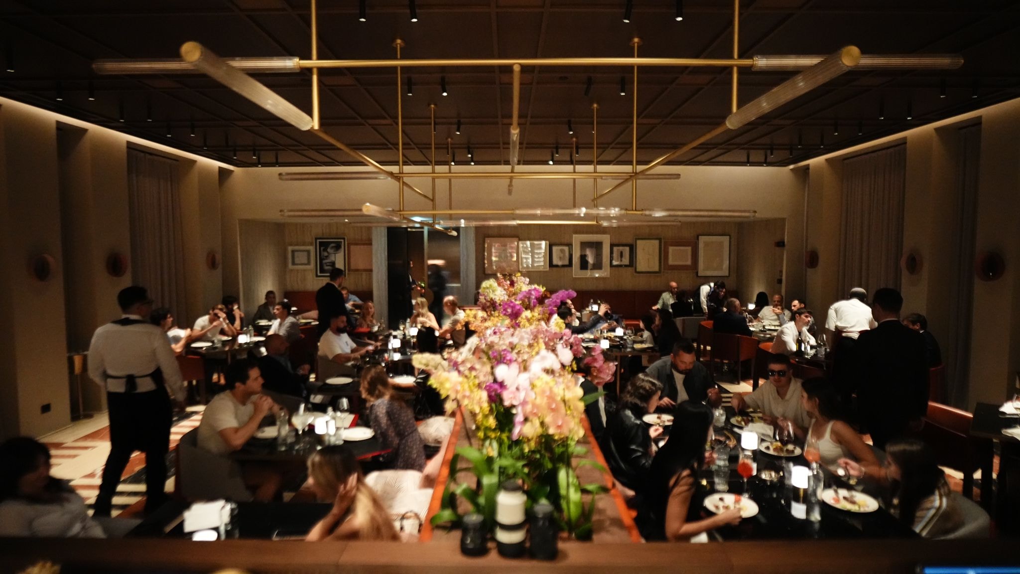 Restoranda servis anı