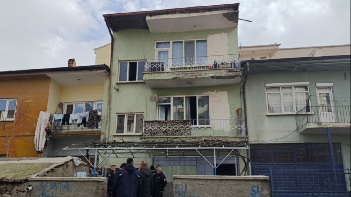 Aksaray'da yangın: 5 kişi hastanelik oldu