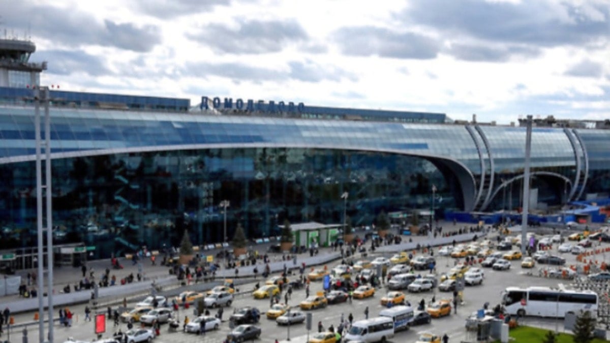 Dev havalimanı yarı fiyatına satıldı! Türkiye bağlantısı yüzünden Rus patronun elinden alınmıştı