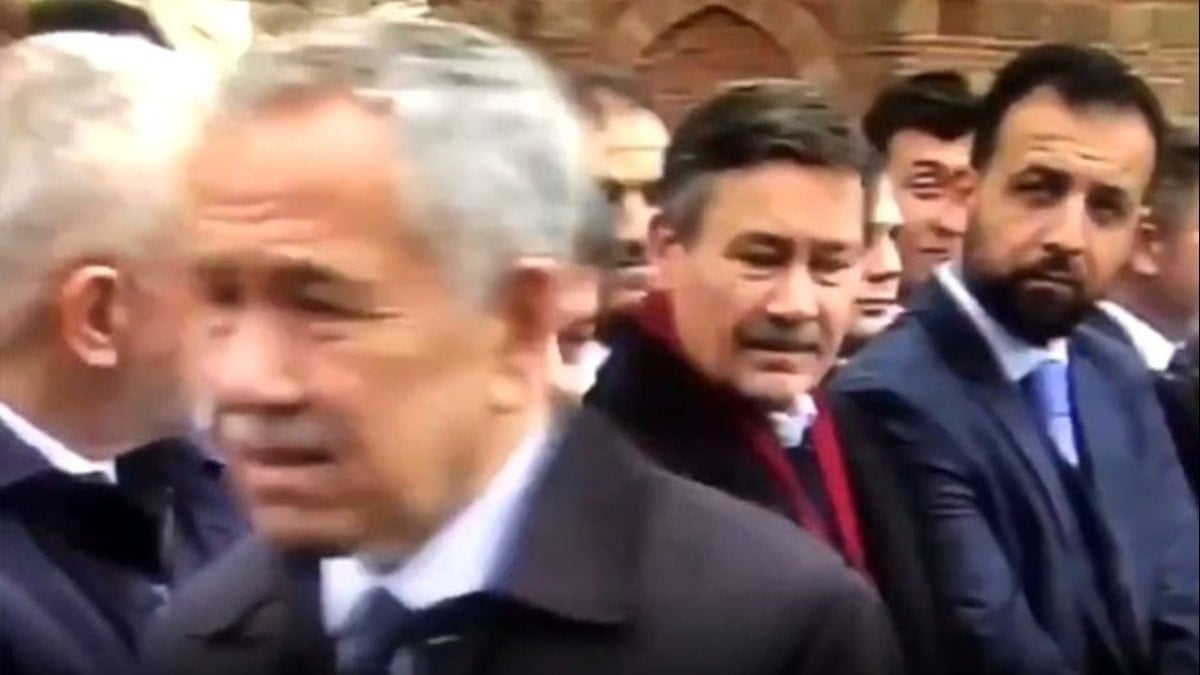 Bülent Arınç'ın sözleri ile gündeme oturan Melih Gökçek, Erdoğan'a sığındı