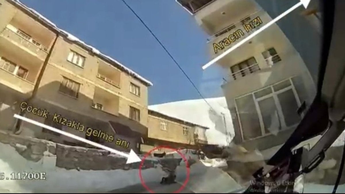 Kızakla kayarken otobüsün altında kalarak can verdi