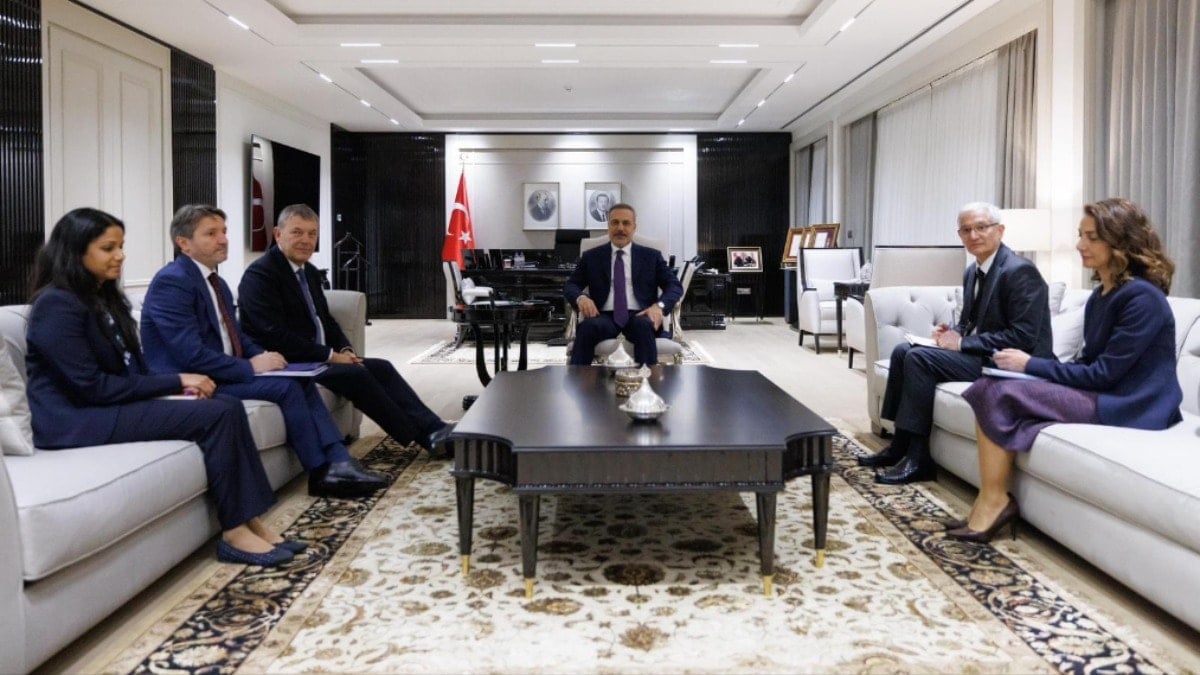 Bakan Fidan, UNRWA Genel Komiseri Lazzarini’yi kabul etti