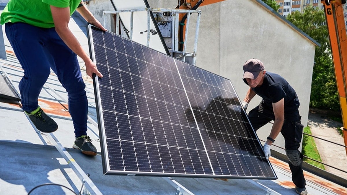 Güneş enerjisiyle çalışıp saatte 1 bidonu dolduruyor: Milyarların kaderi böyle değişecek