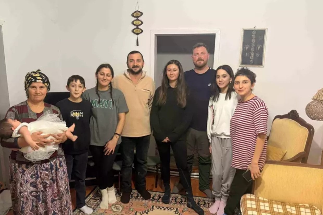 Aylardır yürüyen İngiliz çift, bir şehrimize hayran kaldı