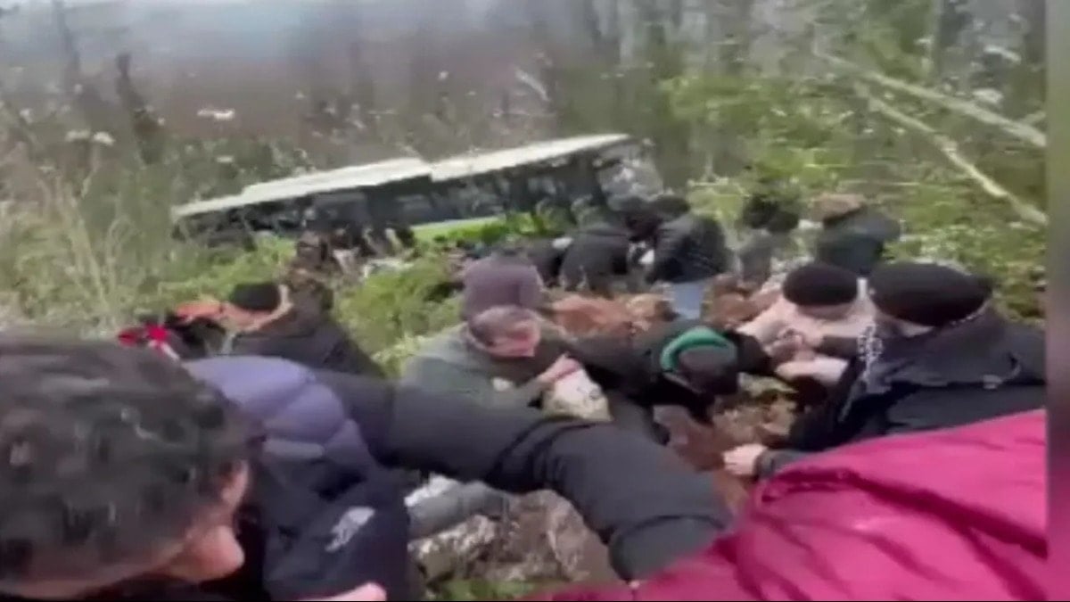 Kocaeli'de belediye otobüsü uçuruma uçtu: Can pazarı