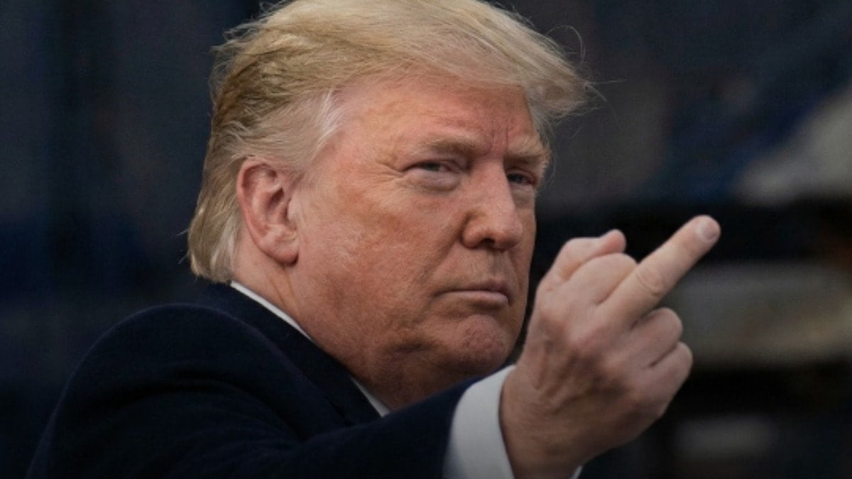 Trump'ın 'orta parmak' gösterip küfrettiği işçi zengin oldu