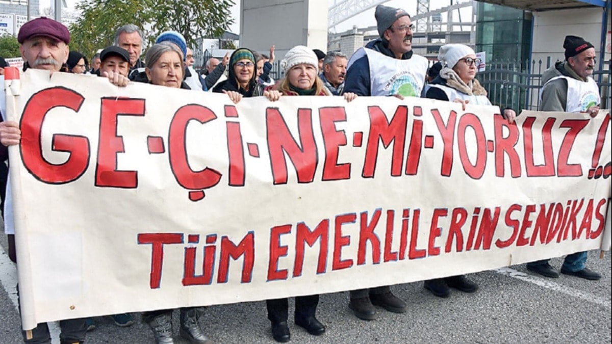 Sefalet ücreti sokağa döktü