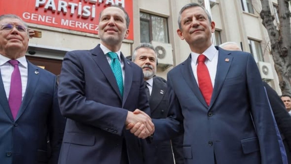 Özgür Özel'den Fatih Erbakan'a ziyaret: AKP'ye katılanlara ibreti alem olsun