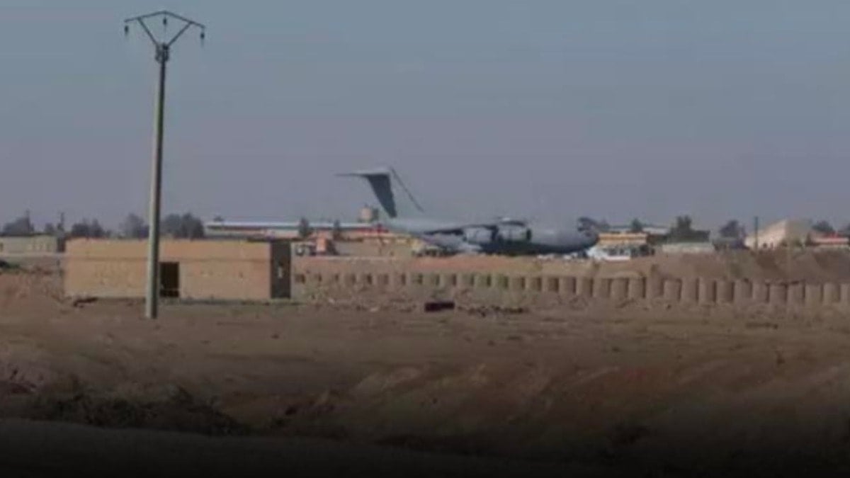 Suriye'deki koalisyon üssünde hareketlilik! ABD uçakları tek tek iniyor