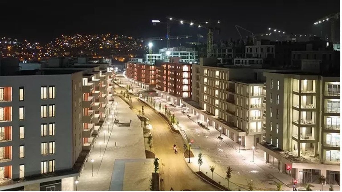 Düğün bitti makyajı çıkardılar