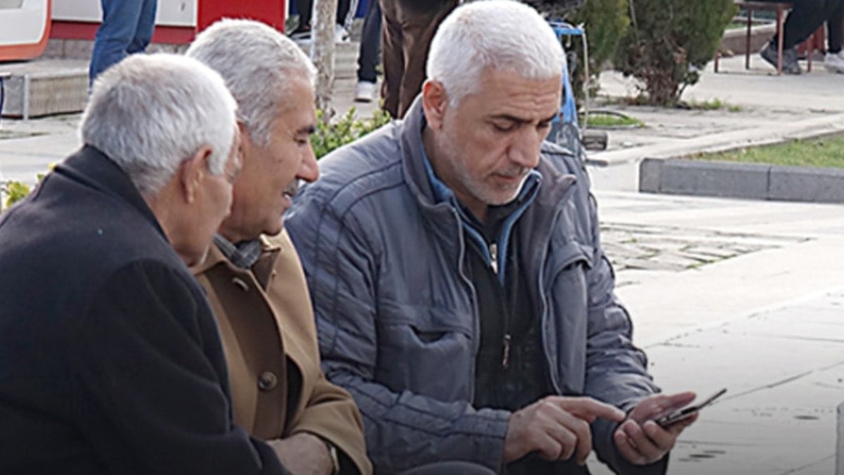 Ankara kulislerinde emekli zammı! Masada yeni rakam var!