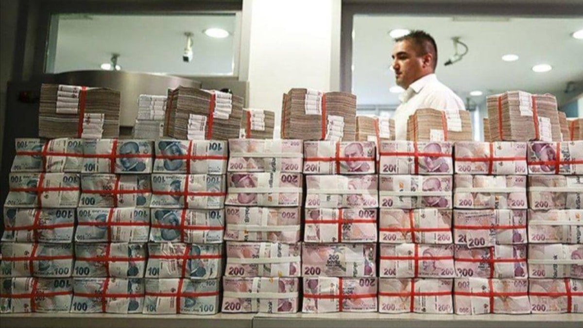 Faize, şirkete trilyon milyonlara sefalet