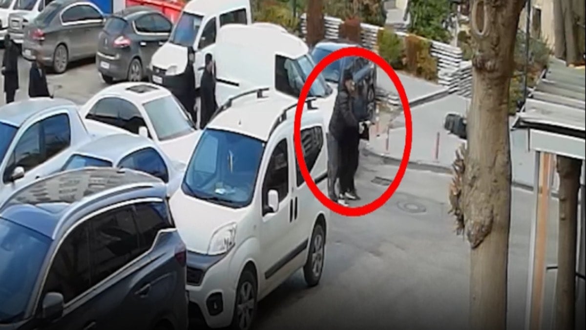 Babayı sokak ortasında oğluyla öldürdüler: İki oğlunu da yaraladılar