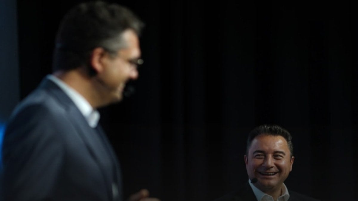 CHP listesinden seçilen bir vekil daha başka partiye geçiyor