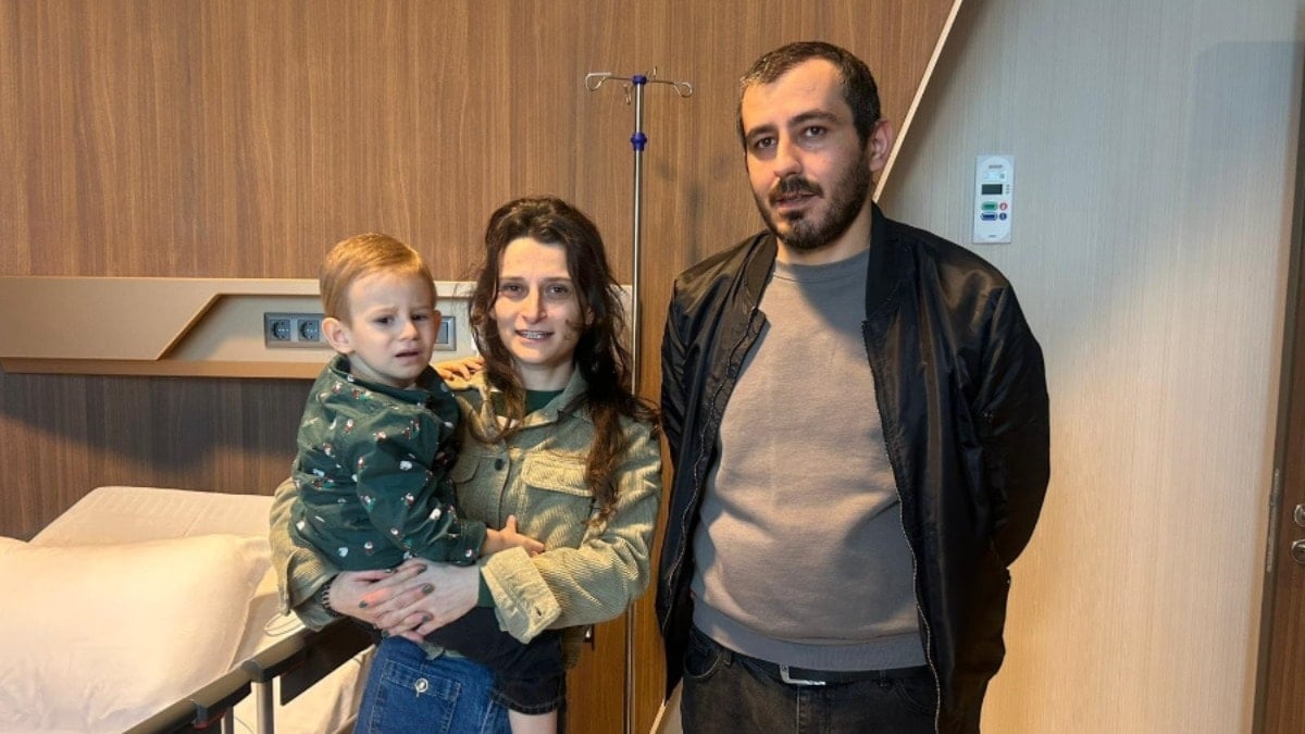 2,5 yaşındaki çocuğun beyninden 7 santimetrelik tümör çıkarıldı