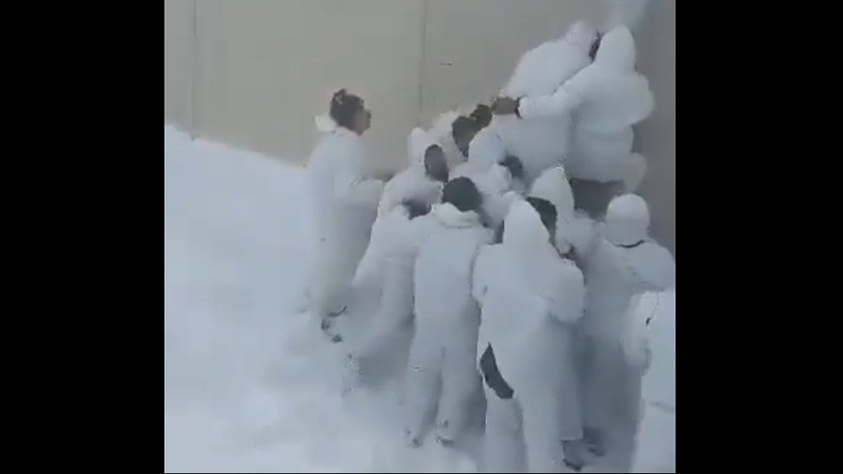 İranlı insan kaçakçıları reklama başladı: Türkiye sınırından güvenli geçiş sağlamak bizim işimiz