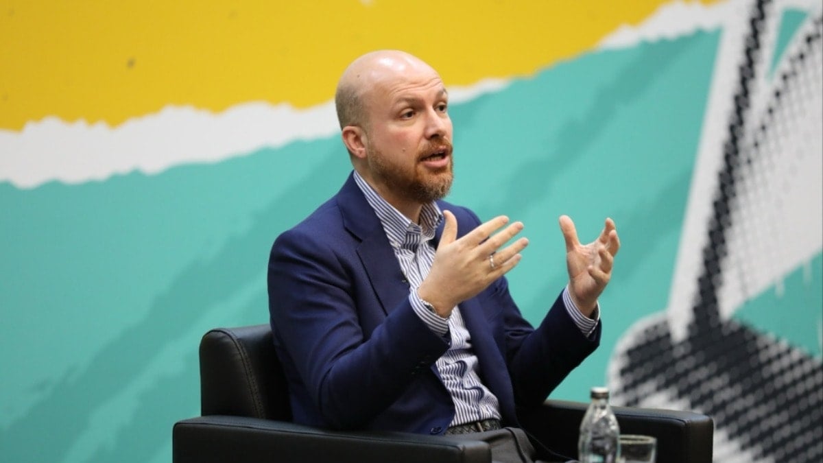 Liseli gençler Bilal Erdoğan'a sordu: 'Nasıl para kazanıyorsunuz?'