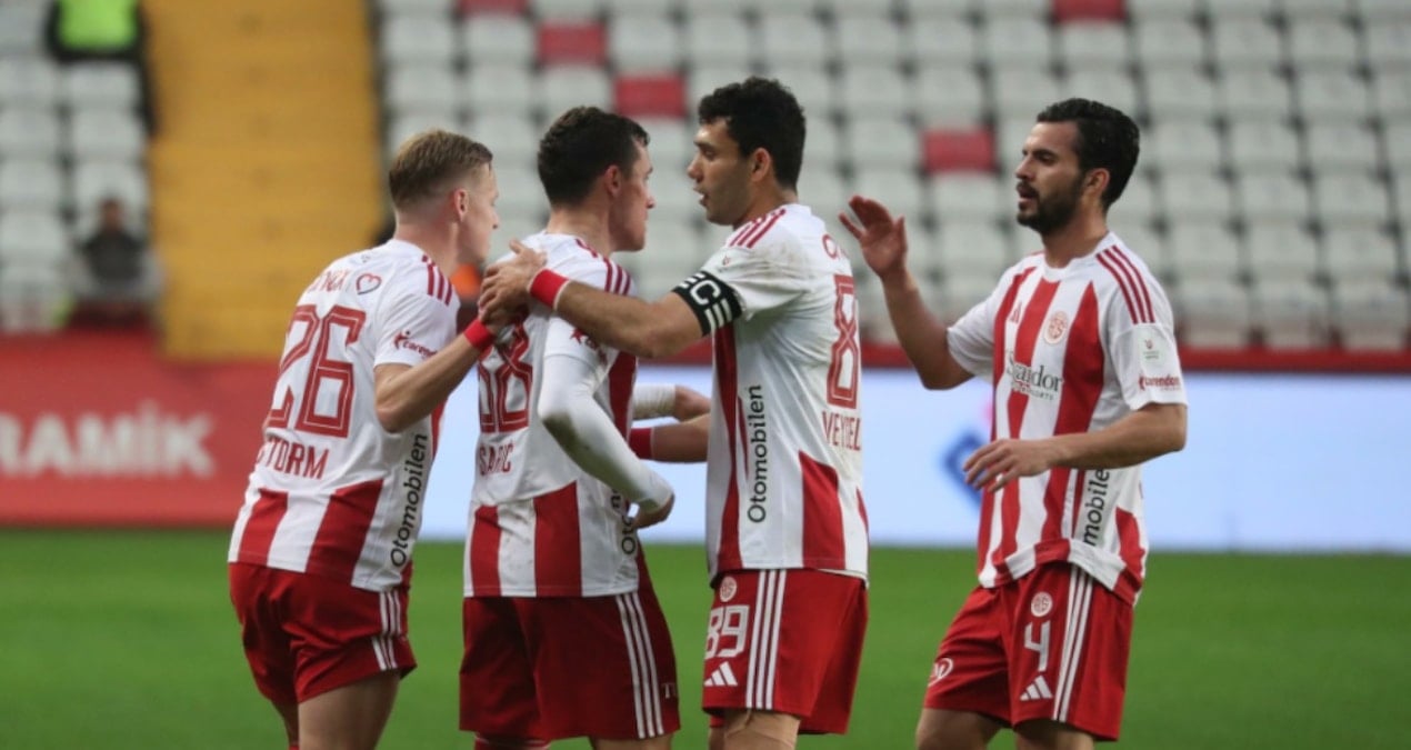 Antalyaspor'un galibiyet hasreti sona erdi