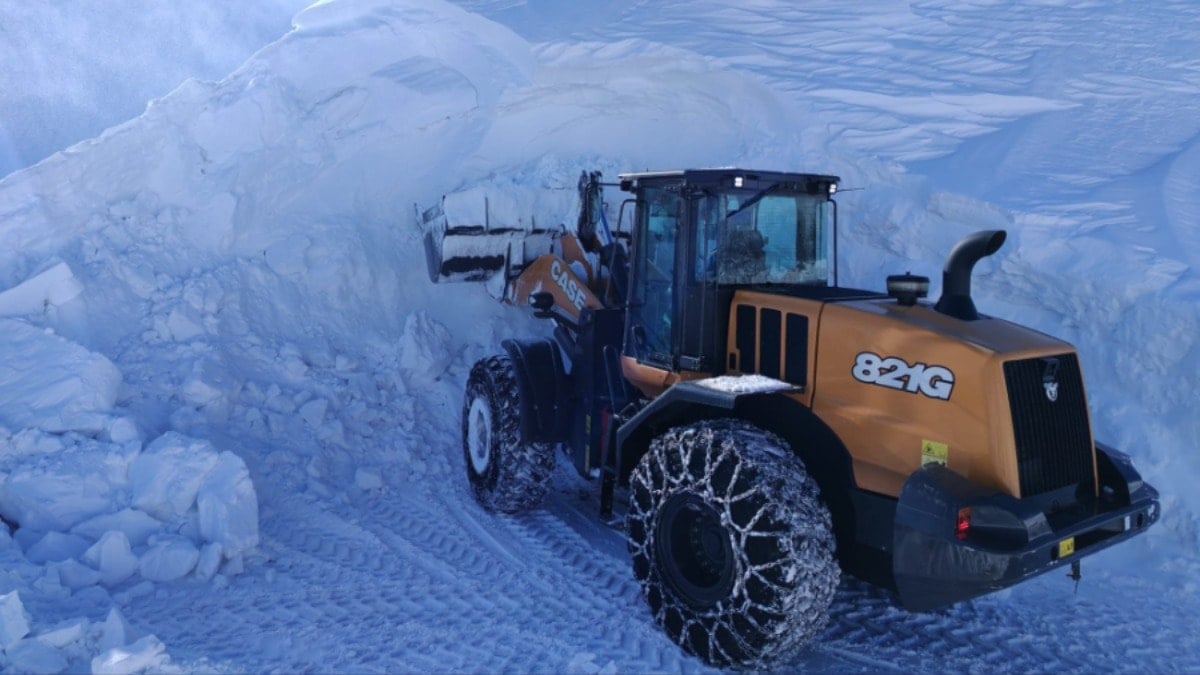 Elazığ'da onlarca köy yolu ulaşıma açıldı