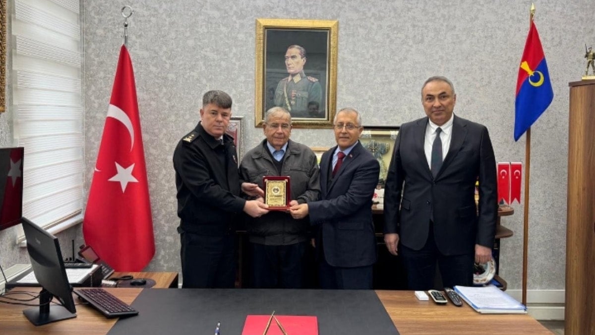 Bursa'da çiftçiden jandarmaya 70 milyon liralık fedakarlık