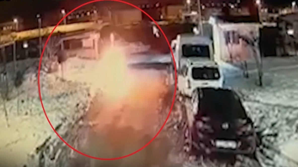 Diyarbakır'daki hakim savcı lojmanlarının yakınına EYP atıldı!