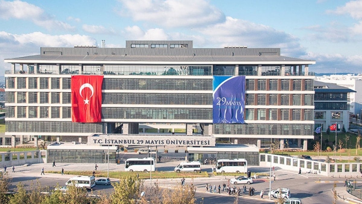 Üniversite paralel Diyanete dönüştü