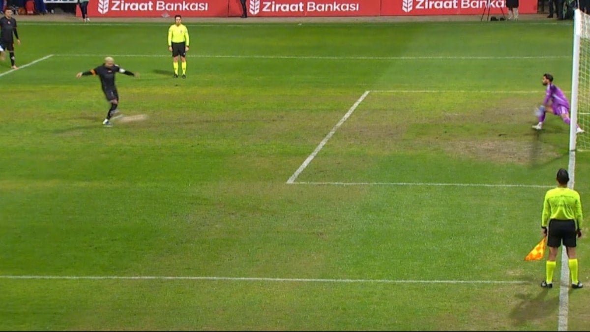 Icardi imkansızı başardı! Peş peşe iki penaltı kaçtı