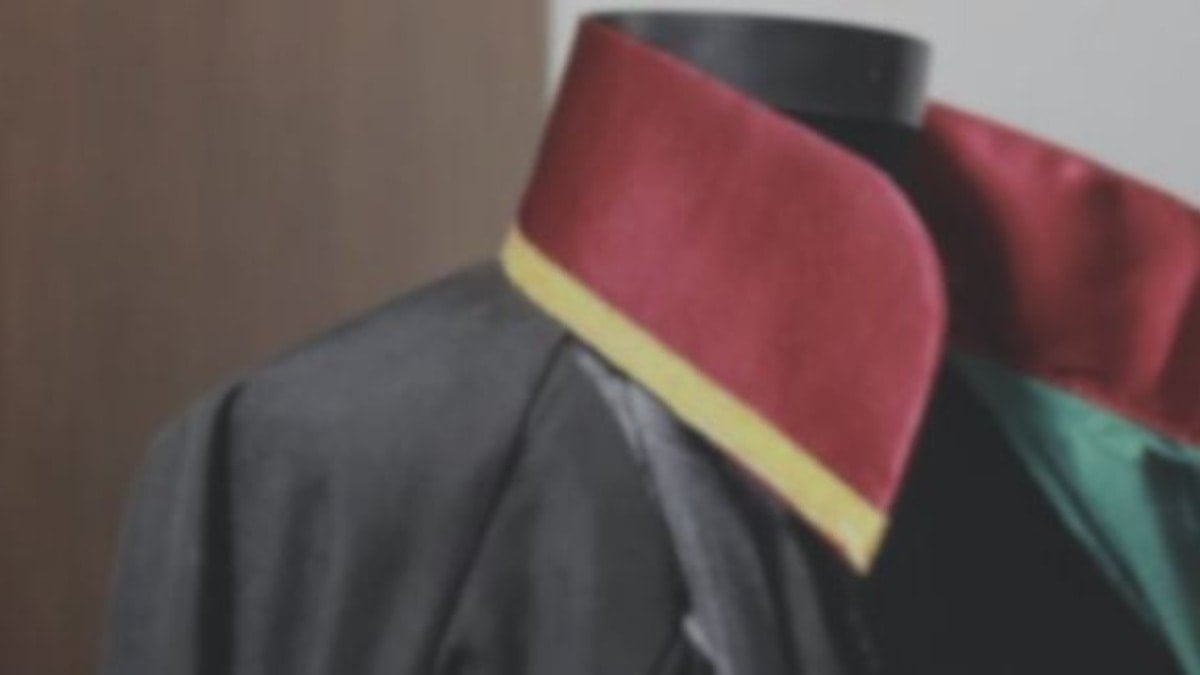 Avukat yakayı ele verdi: Tutuklandı