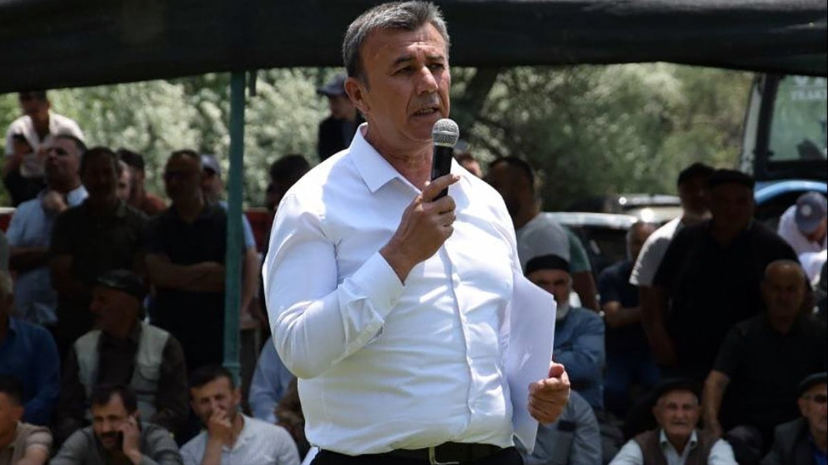 Yeniden Refah Partisi'nin 'ihracını' duyurduğu belediye başkanı konuştu: AK Parti'ye geçmeseydim böyle bir karar alırlar mıydı?