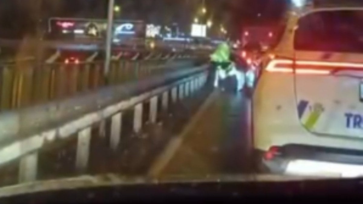 Esenyurt'ta alkollü maganda dehşeti: Polisin üzerine sürüp kaçtı