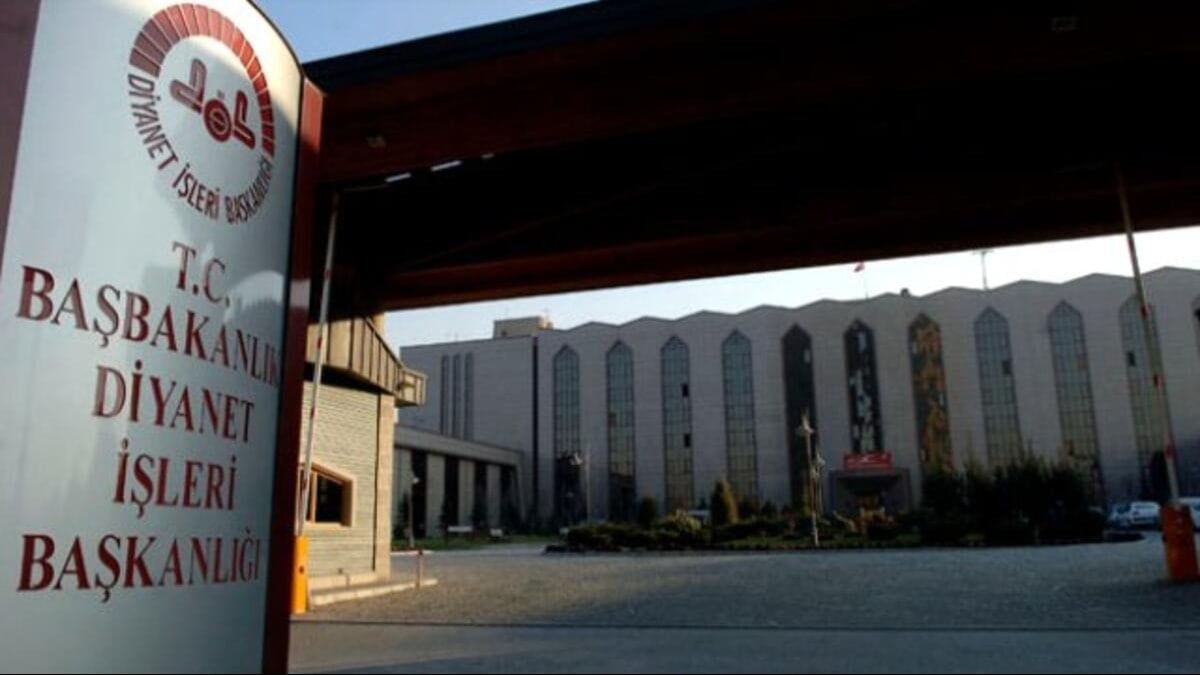 Diyanet’in üst düzey ismi bakıcısından çocuk yaptı