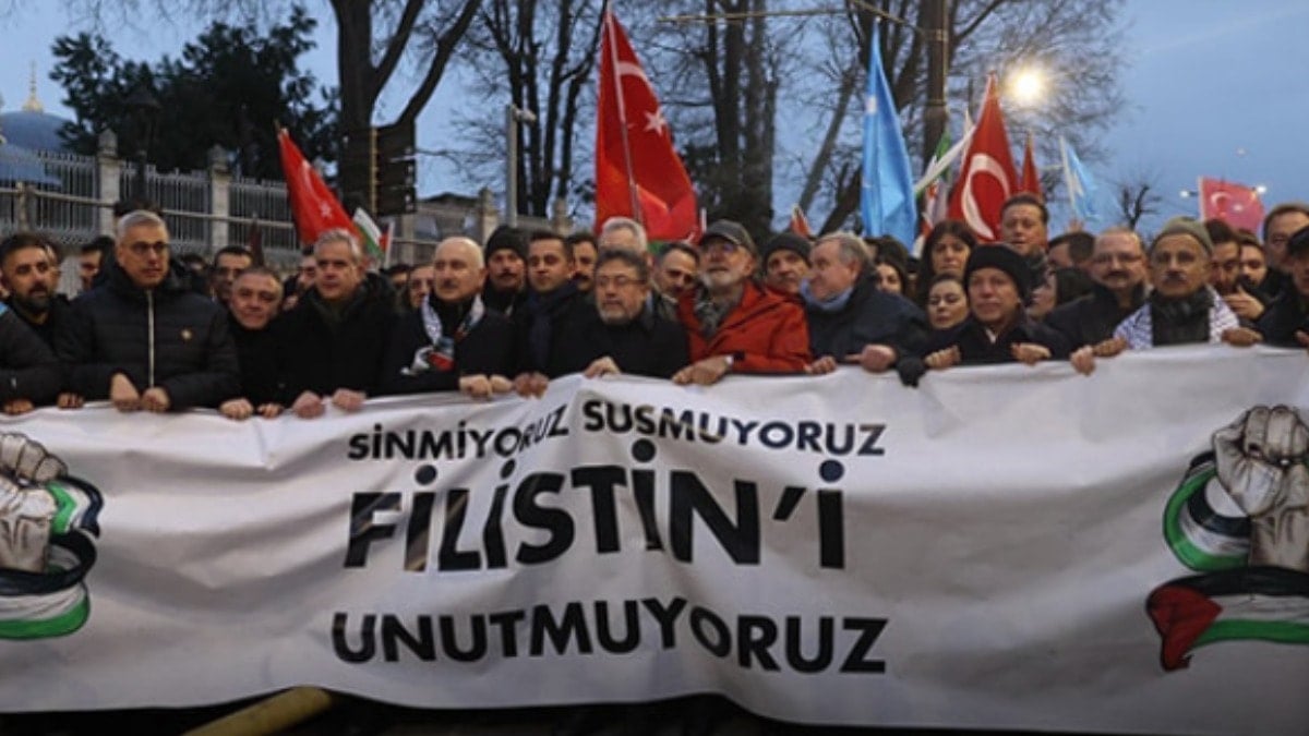Filistin mitinginde gözler onları aradı