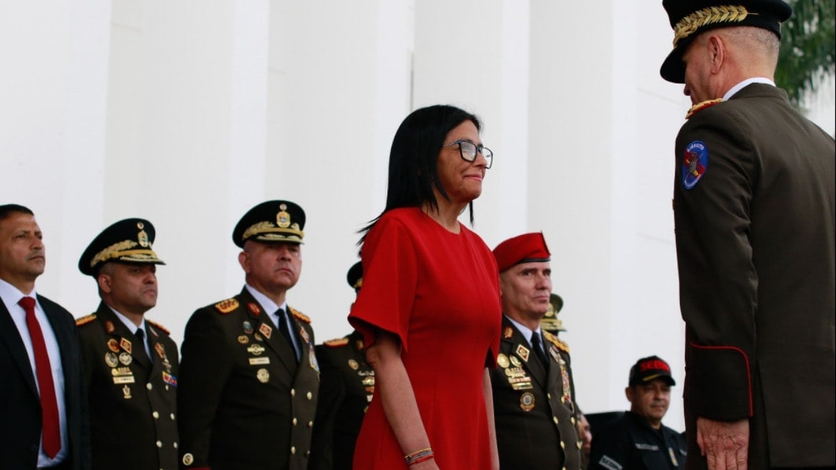 Venezuela'da Maduro yerine gelen isim 'Başkomutan' ilan edildi